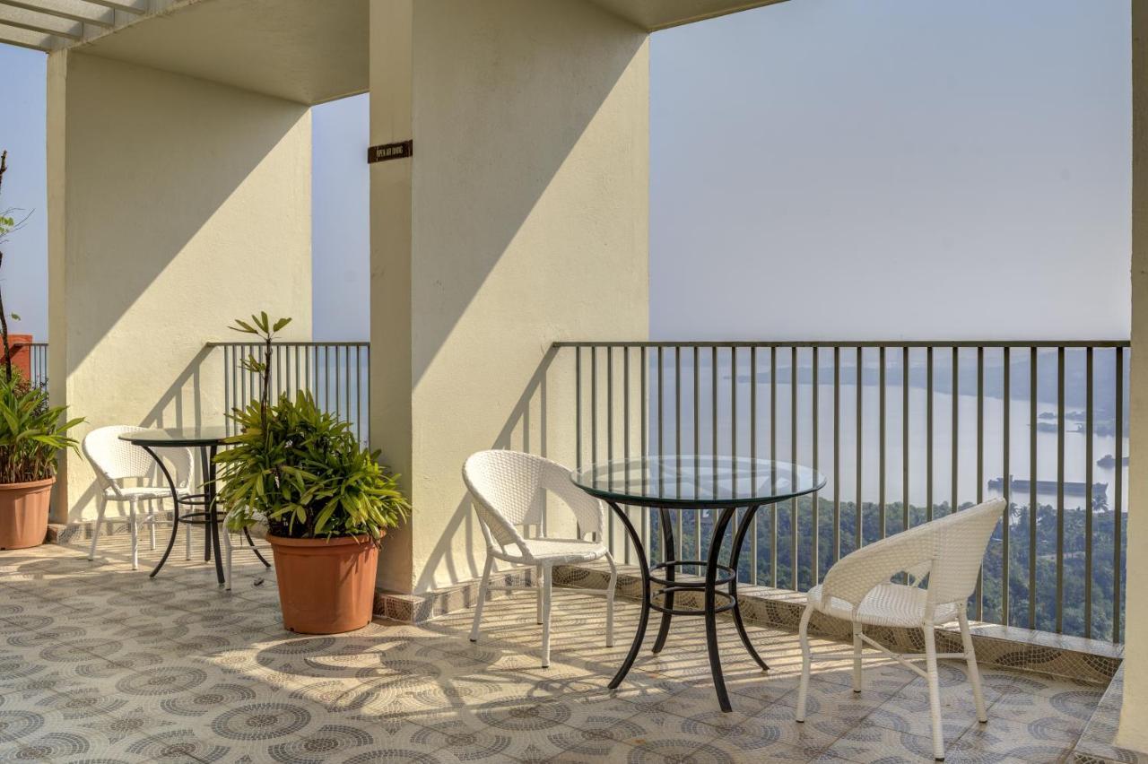 ダボリムLuxe 2Bhk 10Min From Goi Airport With Pool Accessアパートメント エクステリア 写真