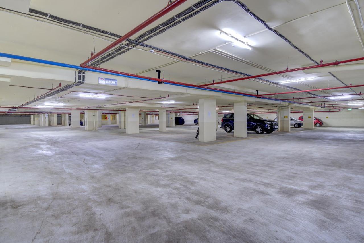 ダボリムLuxe 2Bhk 10Min From Goi Airport With Pool Accessアパートメント エクステリア 写真