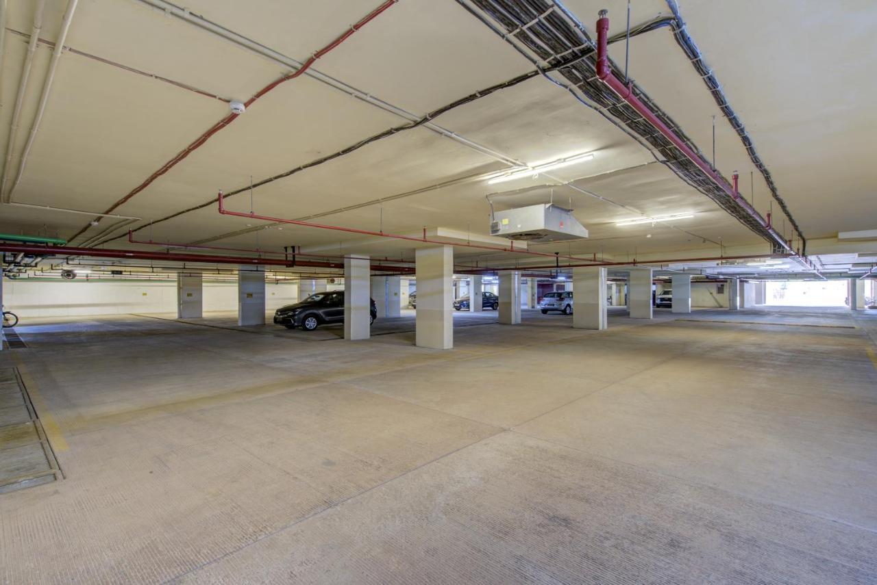 ダボリムLuxe 2Bhk 10Min From Goi Airport With Pool Accessアパートメント エクステリア 写真