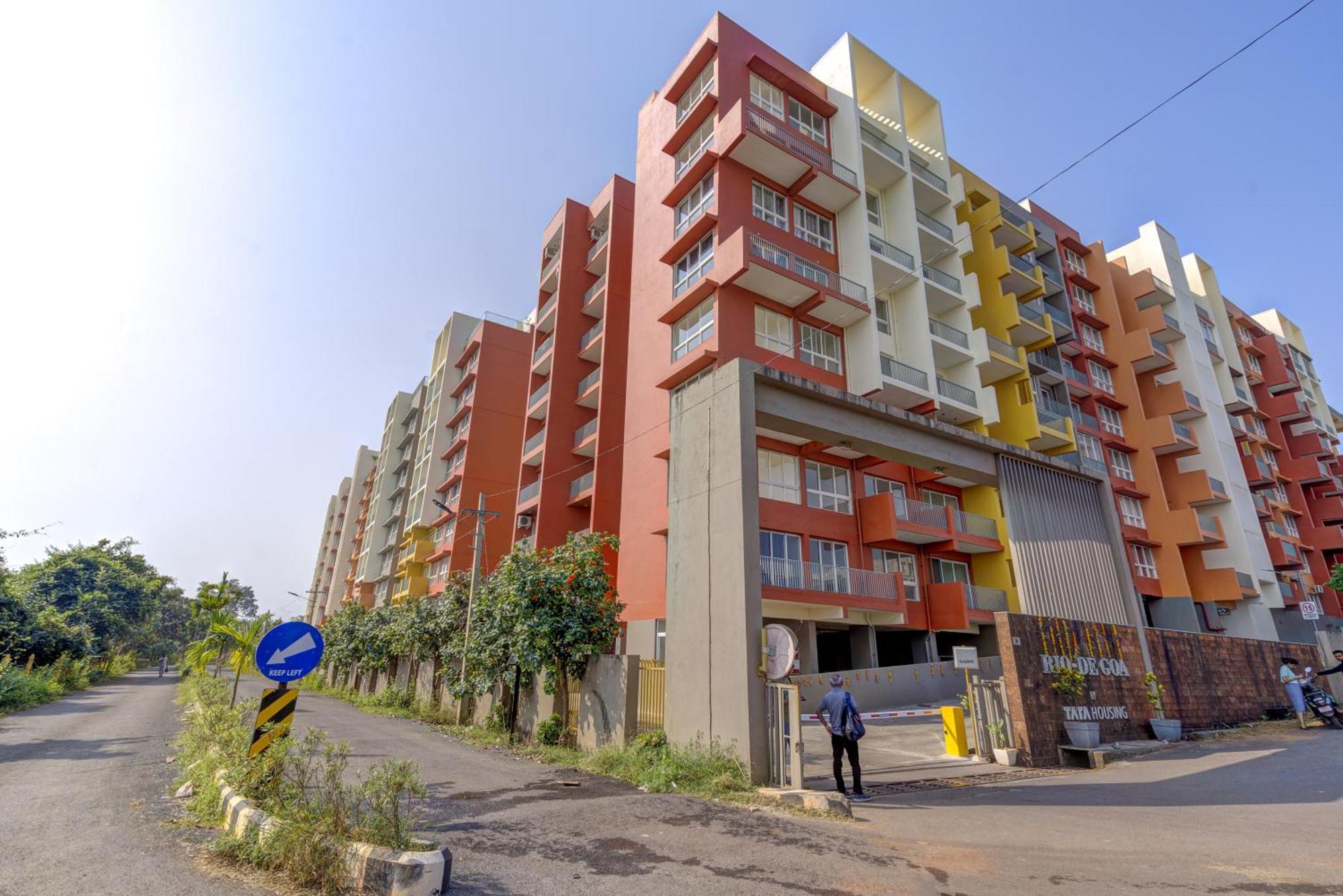 ダボリムLuxe 2Bhk 10Min From Goi Airport With Pool Accessアパートメント エクステリア 写真