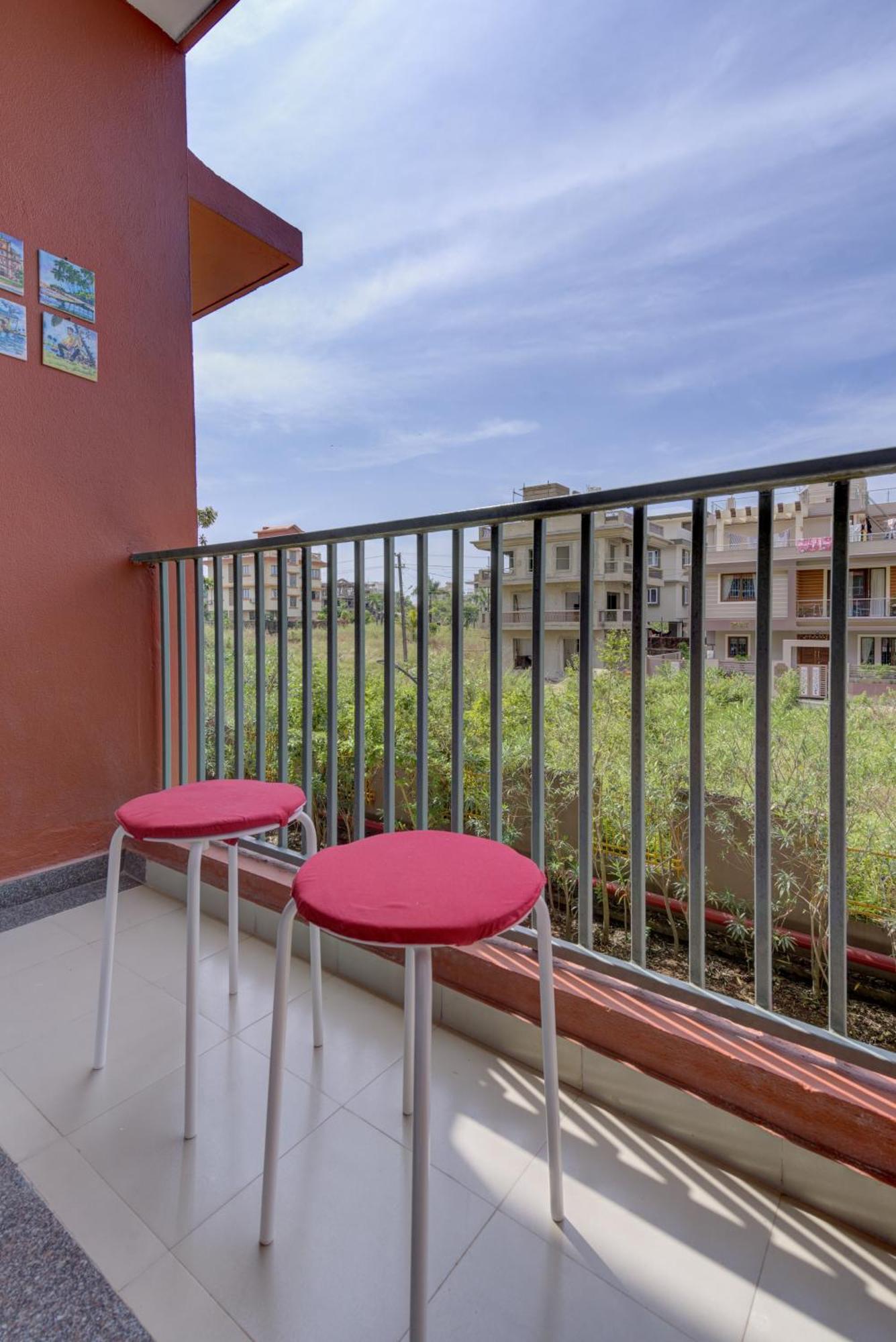 ダボリムLuxe 2Bhk 10Min From Goi Airport With Pool Accessアパートメント エクステリア 写真